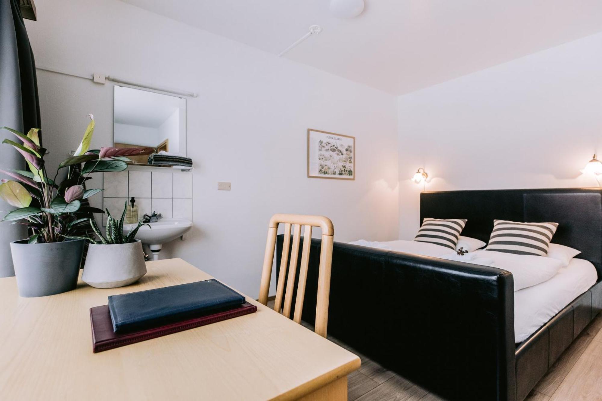 Elda Apartments Миван Экстерьер фото